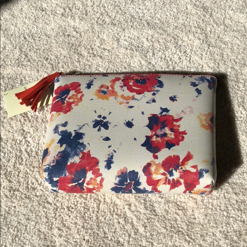 Brand New Lucky Makeup Bag LG
